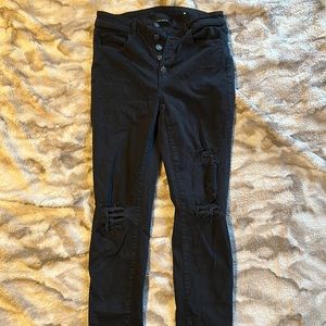Size 8 black American Eagle skinny jeans